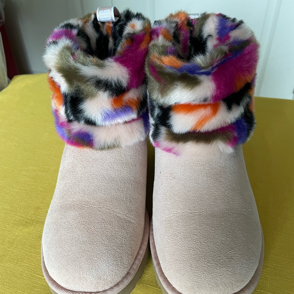 UGG fur cuff boots